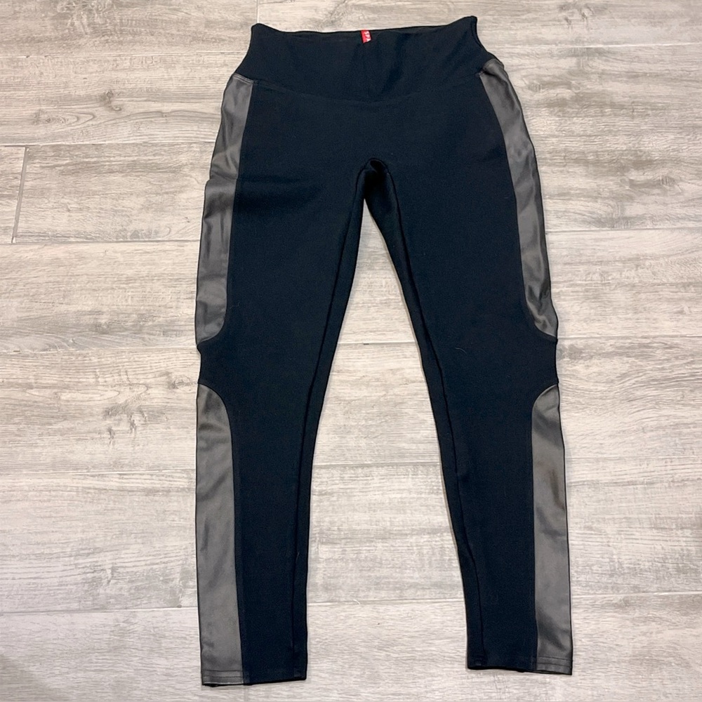 Spanx Women's Size Medium Black Faux Leather Panel Ponte Leggings Pants